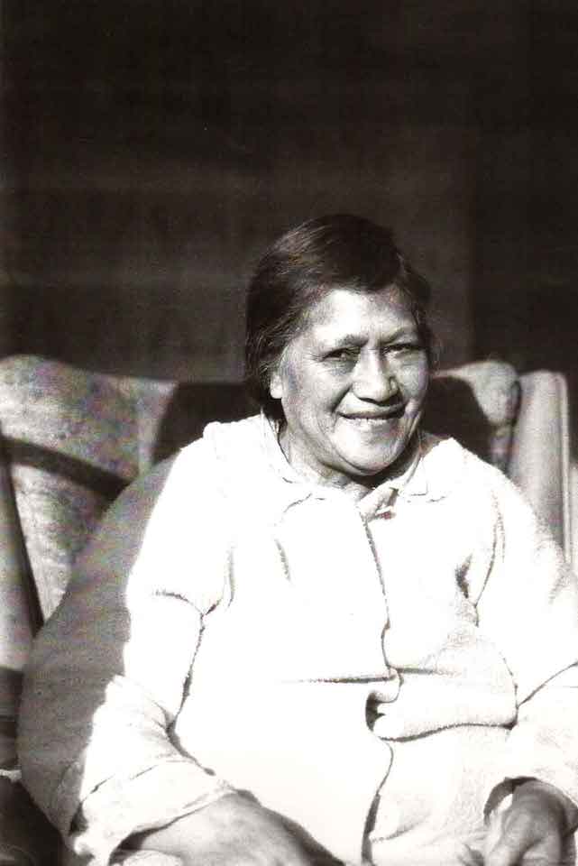 Ngāti Awa kaumātua, Matarena Rēneti.