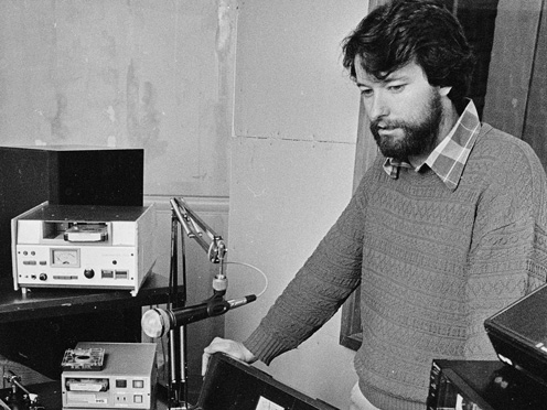Piripi Walker in radio studio.